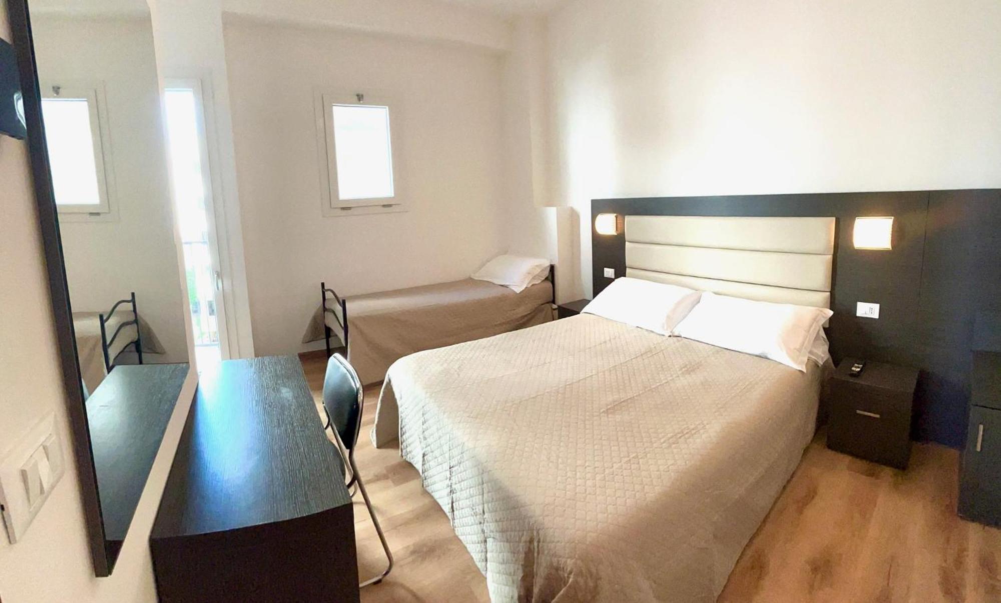 Hotel Niagara Cattolica Extérieur photo